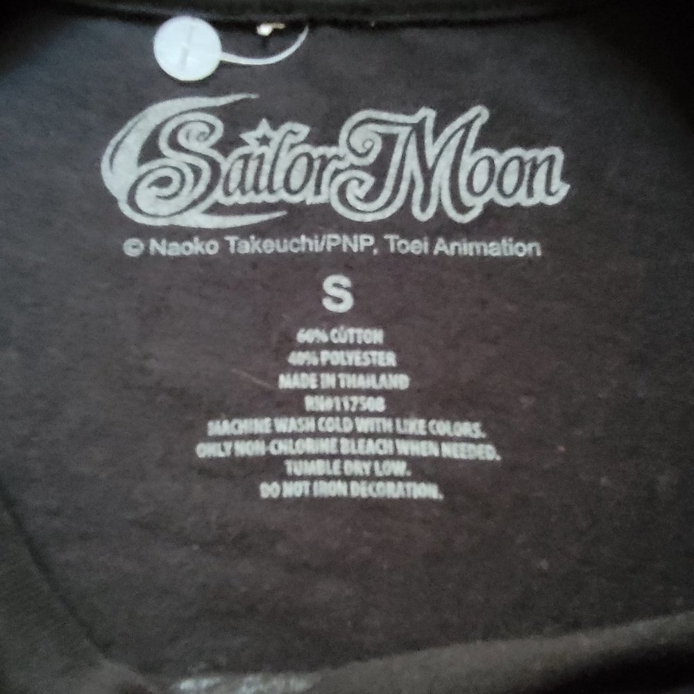 SOLD Juniors S Sailor Moon Chibi Graphic Tee NWOT - Picture 3 of 4